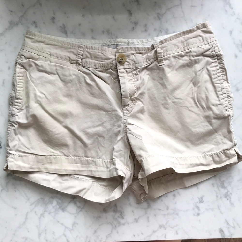 Old Navy khaki cotton shorts